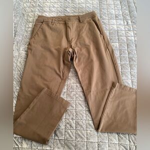 Bylt everyday pants, slim fit, great condition!